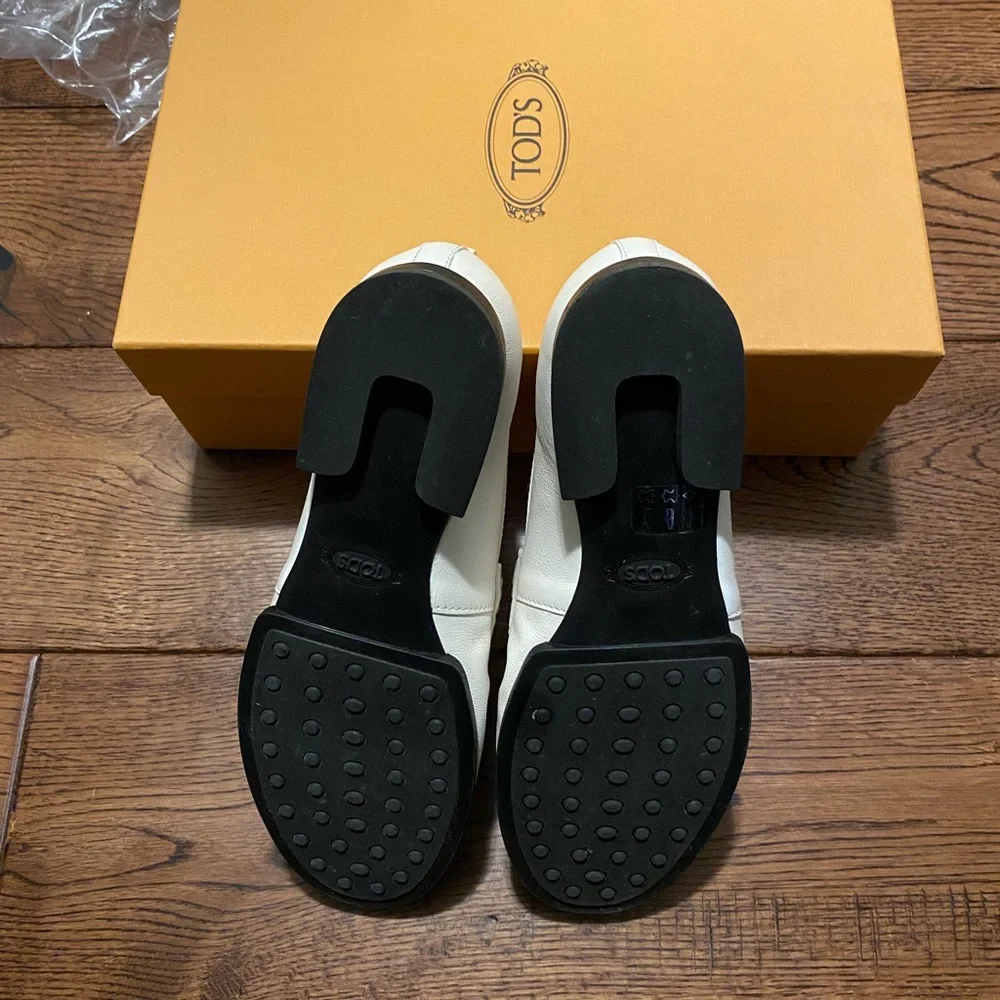 Tod's Leather Penny Loafers size 6 - Picture 9 of 9